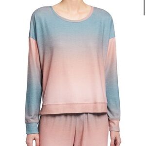 Onzie crew pullover sweatshirt beach balm